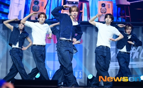 【TRY WITH US 本国ショーケース】TWS コンプ3点セット PHOTO】TWS、3rdミニアルバム「TRY WITH US」発売記念ショー