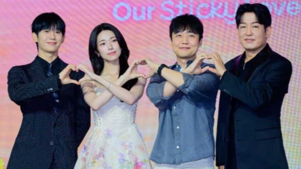 【PHOTO】チョン・ヘイン＆ハヨンら、Netflix「恋は飴模様」制作発表会に出席