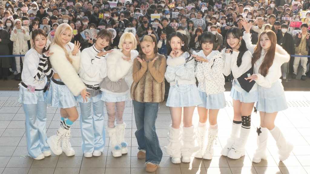 UNIS、お台場で新曲含む2曲を日本ファンの前で初披露！TWICE モモの実姉HANAのサプライズ登場も