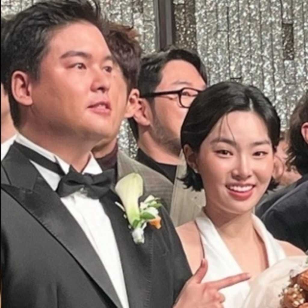 イ・ジャンウ＆チョ・ヘウォン、一風変わったブーケも話題！豪華な結婚式の様子を公開