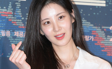 【PHOTO】少女時代 ソヒョン＆キム・テリ＆OH MY GIRL出身ジホら、映画「別れる決心」VIP試写会に出席（動画あり）