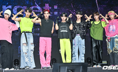 【PHOTO】「BOYS PLANET」出演パク・ハンビン＆ケイタら所属EVNNE、デビューショーケースを開催