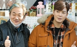 【PHOTO】カン・ウンタク＆ペ・ドファン、ドラマ「復讐の花束をあなたに」撮影に参加…笑顔でポーズ