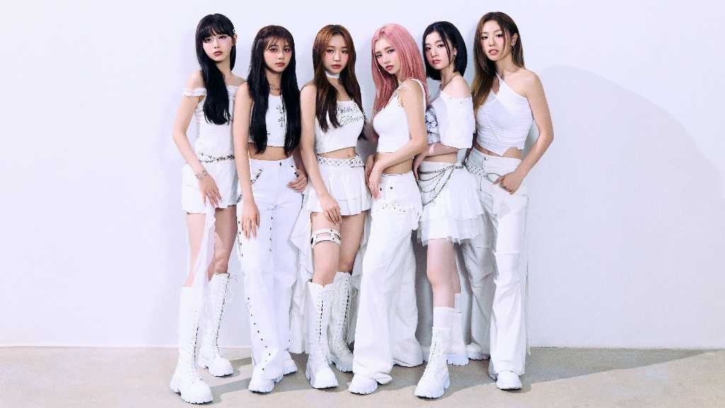 Queenz Eye、1stミニアルバム「PRISM EP․01」コンセプトフォトを追加で公開