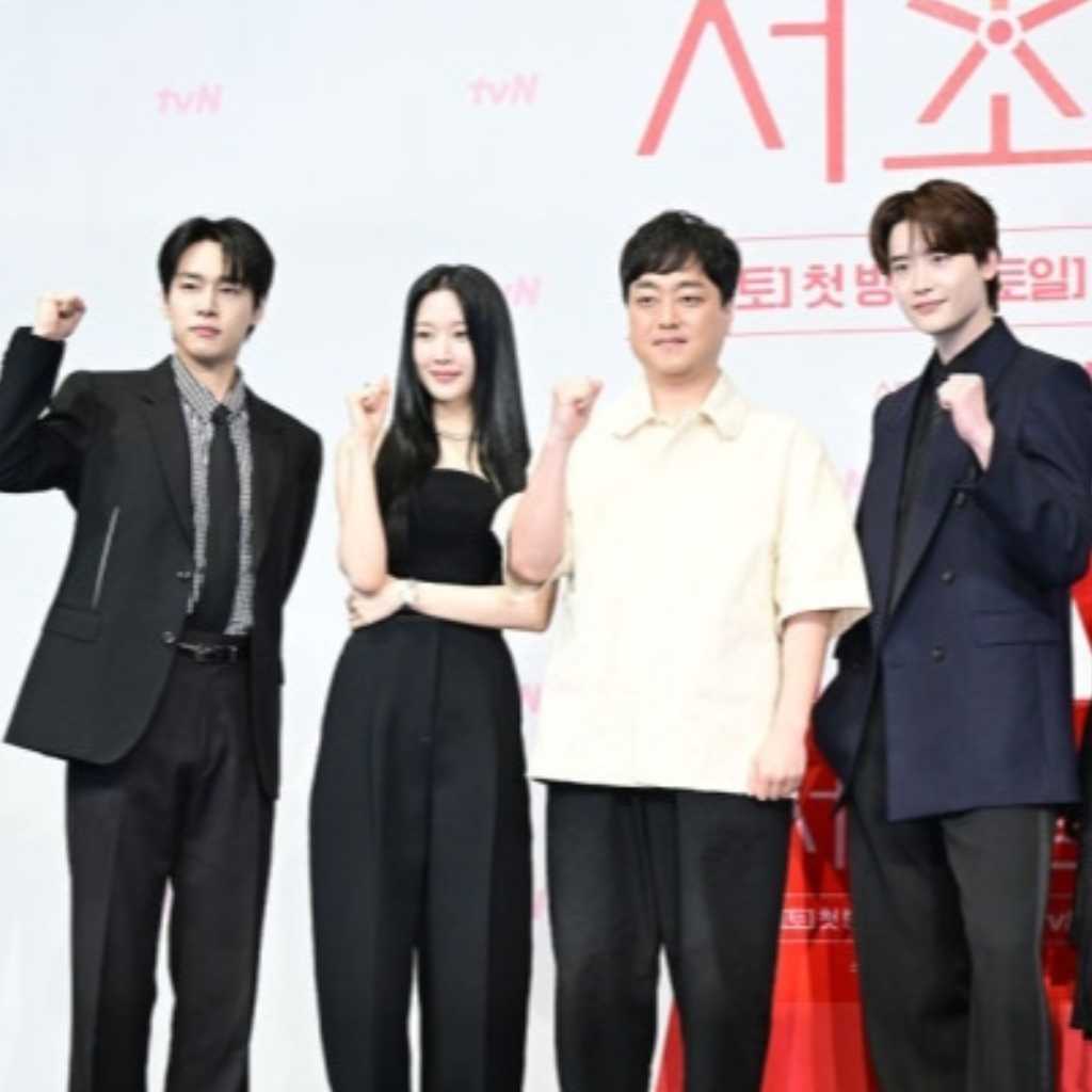 【PHOTO】イ・ジョンソク＆ムン・ガヨンら、新ドラマ「瑞草洞」制作発表会に出席