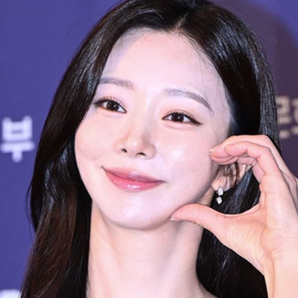 【PHOTO】イ・ジュビン「第7回 NEWSIS K-EXPO」レッドカーペットに登場