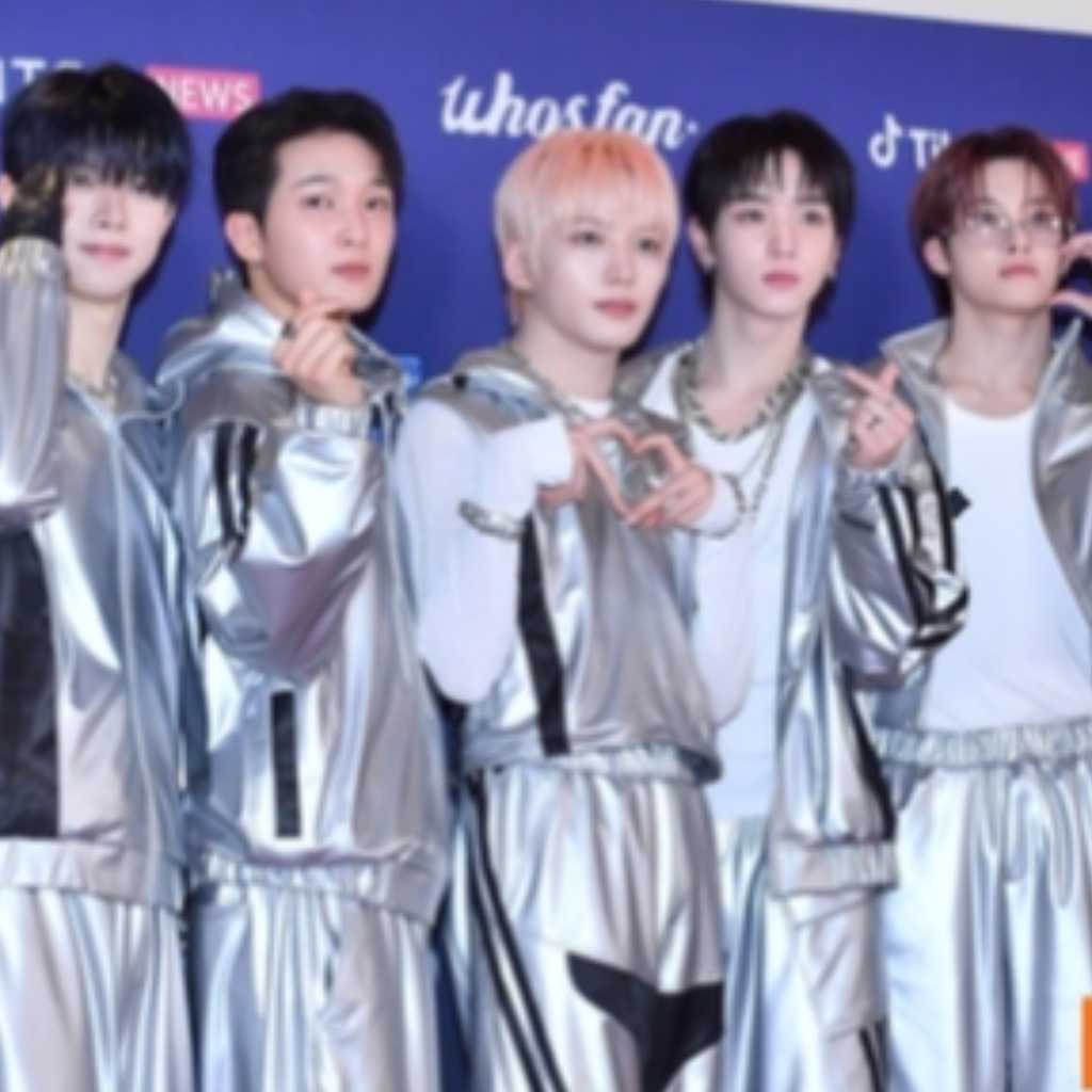 【PHOTO】xikers「Hanteo Music Awards 2025」レッドカーペットに登場