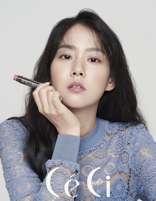 Kara出身スンヨン ナチュラルメイクで輝く清純な美貌 Kstyle