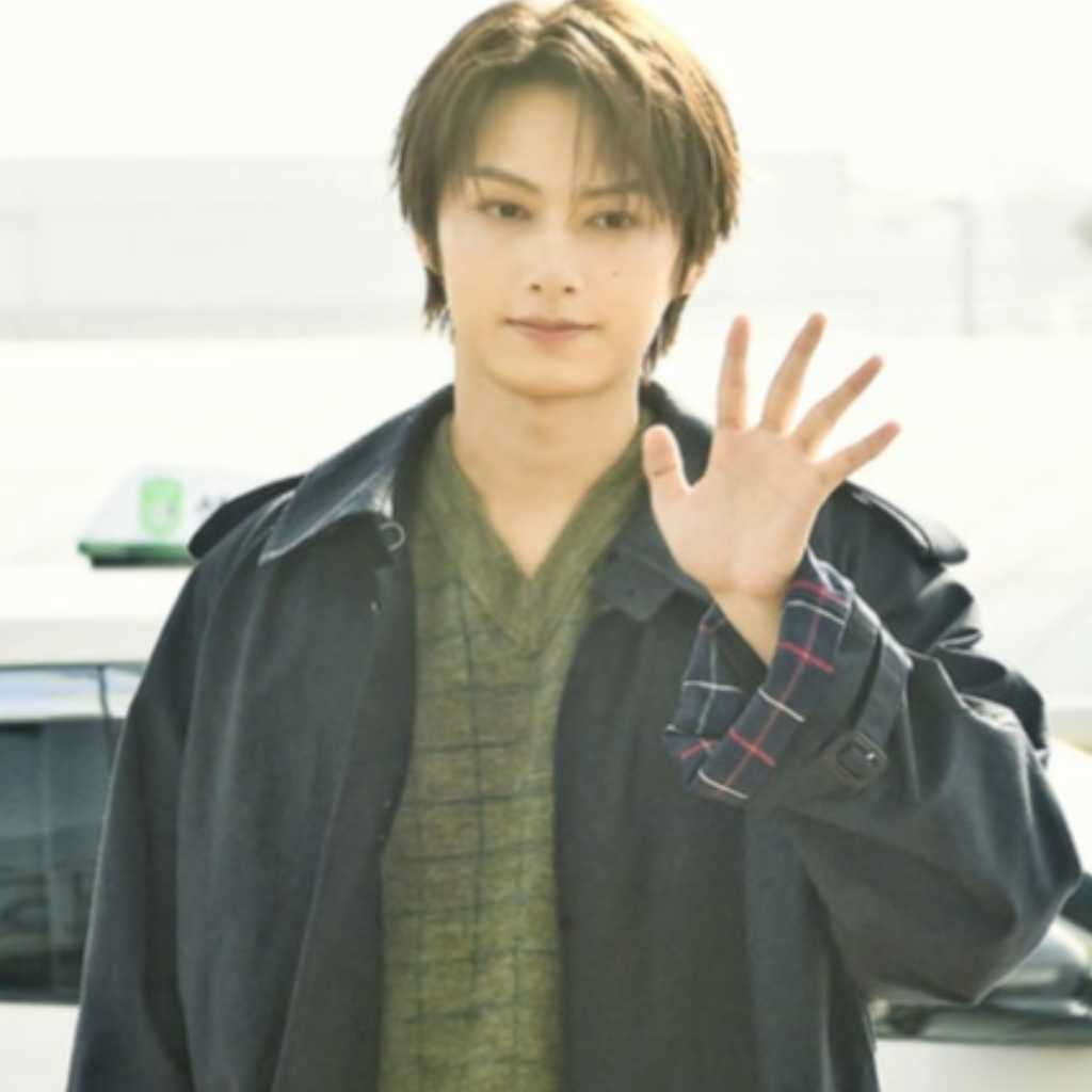 【PHOTO】SEVENTEEN ジュン、海外スケジュールのため出国…クールに挨拶（動画あり）