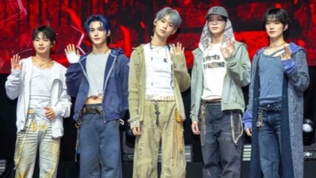 EVNNE、5人体制で初のカムバック！心境明かす「大きな変化があった分、覚悟を持って臨んだ」