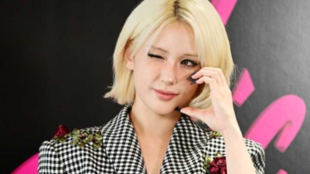 【PHOTO】チョン・ソミ、2nd EP「Chaotic ＆ Confused」発売記念フォトイベントに出席