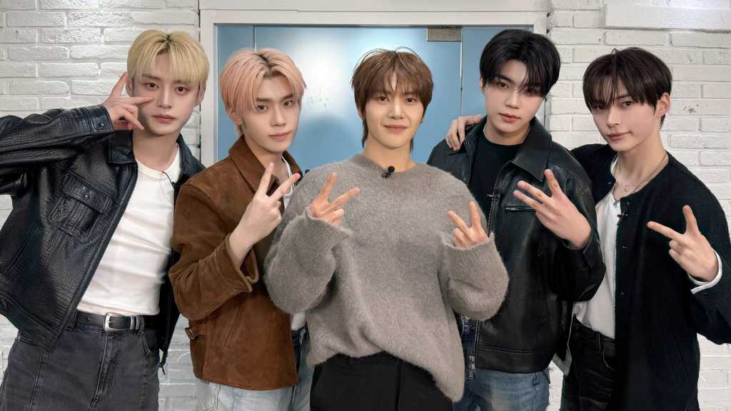 ZEROBASEONE、新たなロゴを公開!5人のシルエットイメージも