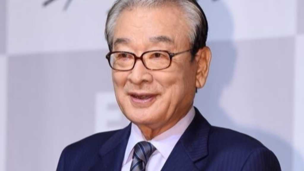 俳優イ・スンジェさん「金冠文化勲章」を受章…韓国政府が追贈を発表