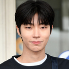 【PHOTO】ファン・イニョプ、海外スケジュールのためタイへ出国(動画あり)