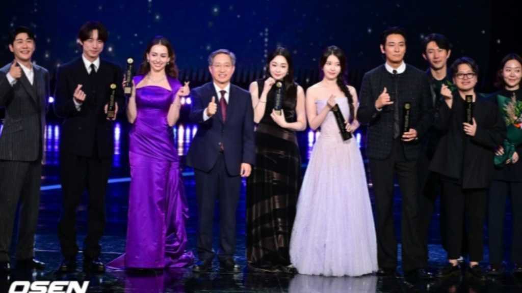 【PHOTO】坂口健太郎＆IU＆チュ・ジフンら「ソウルドラマアワード2025」授賞式に出席