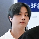 【PHOTO】iKON、ワールドツアーのため日本へ出国…本日入隊を発表したジナンの姿も（動画あり）