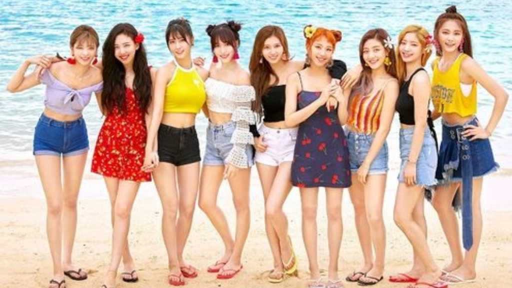 TWICE、ヒット曲「Dance The Night Away」MV再生回数が4億回を突破！通算12本目