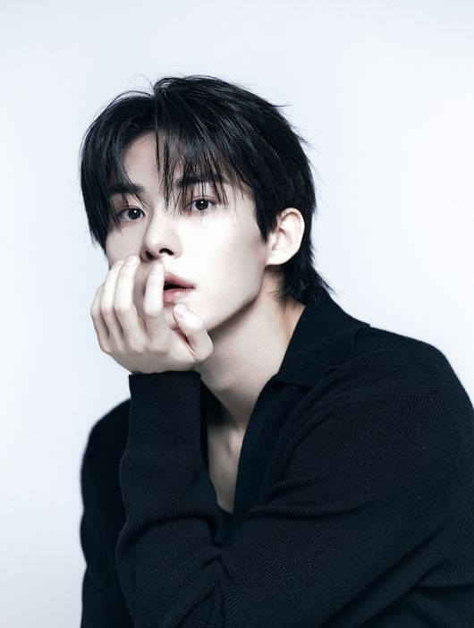 前THEBOYZ成员许玹準签约9ato娱乐公司 与韩素希、丁一宇、李多寅成为同事！