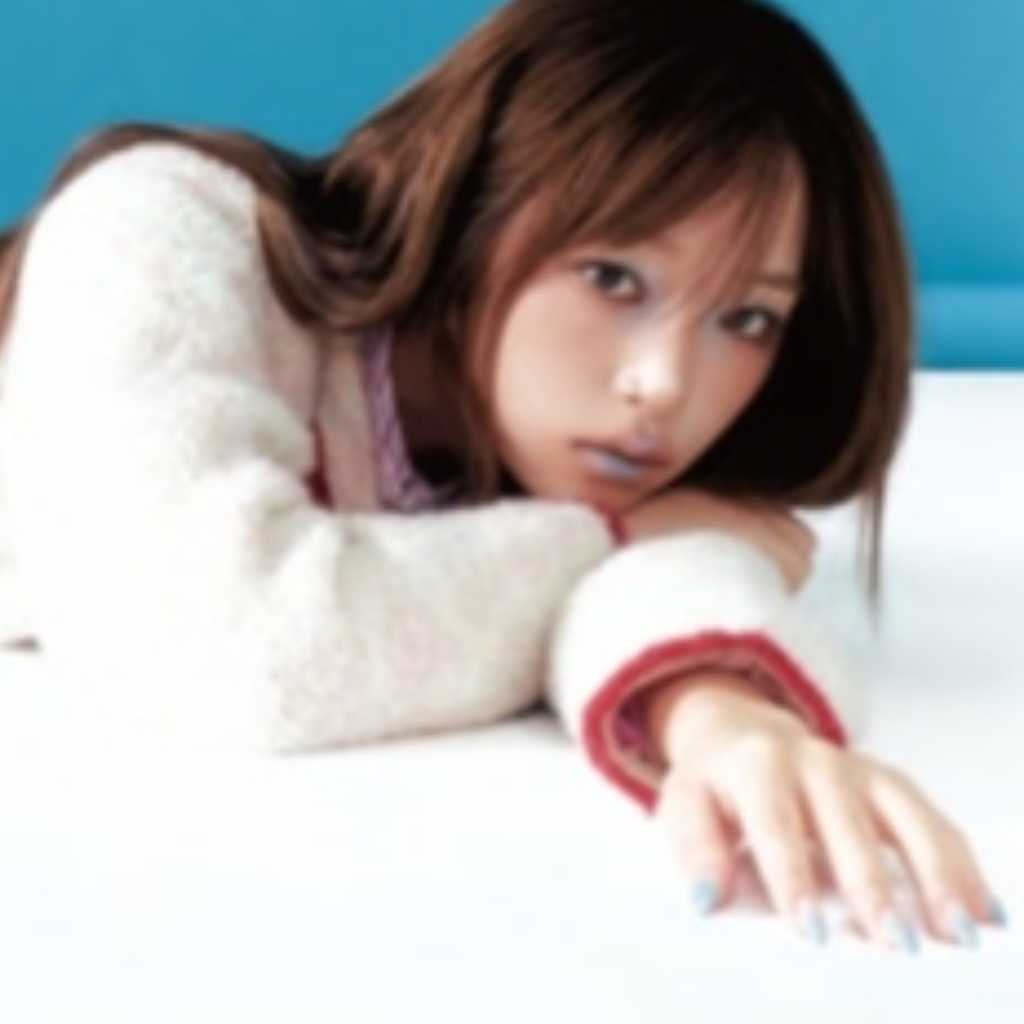 IZ*ONE出身チェ・イェナ、輝くエネルギー全開！新たな魅力満載のグラビア公開