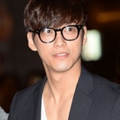 【PHOTO】ナムグン・ミン、チョン・インギら「匂いを見る少女」打ち上げに出席“女心を掴むビジュアル”