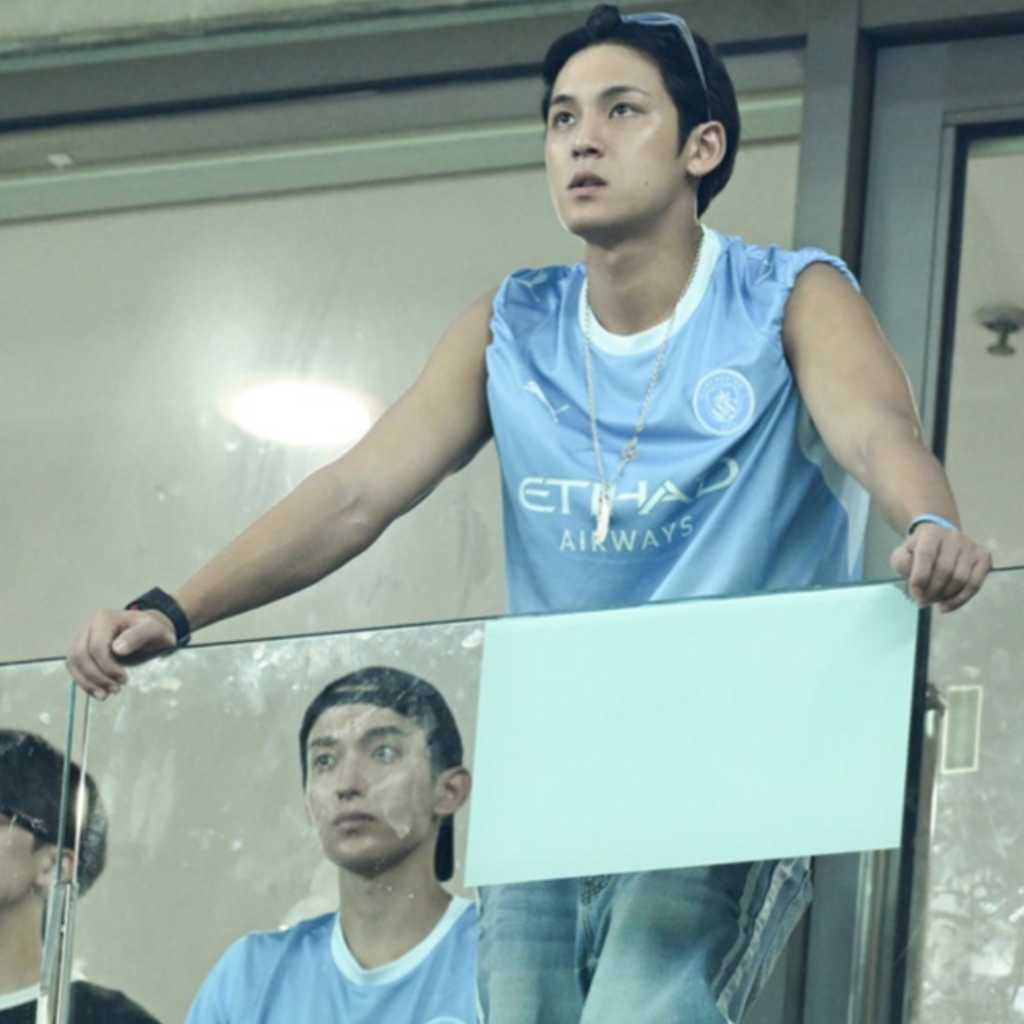 【PHOTO】SEVENTEENメンバー&チョン・ソミ、サッカー観戦中の姿をキャッチ