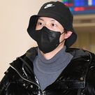 【PHOTO】イム・シワン「第50回国際エミー賞」授賞式を終えて帰国…クールなファッション（動画あり）