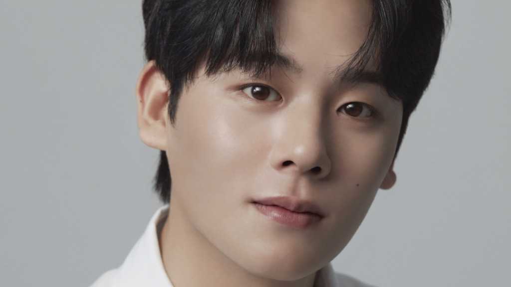 「ムービング」出演イ・ジョンハ、本日入隊!海兵隊へ