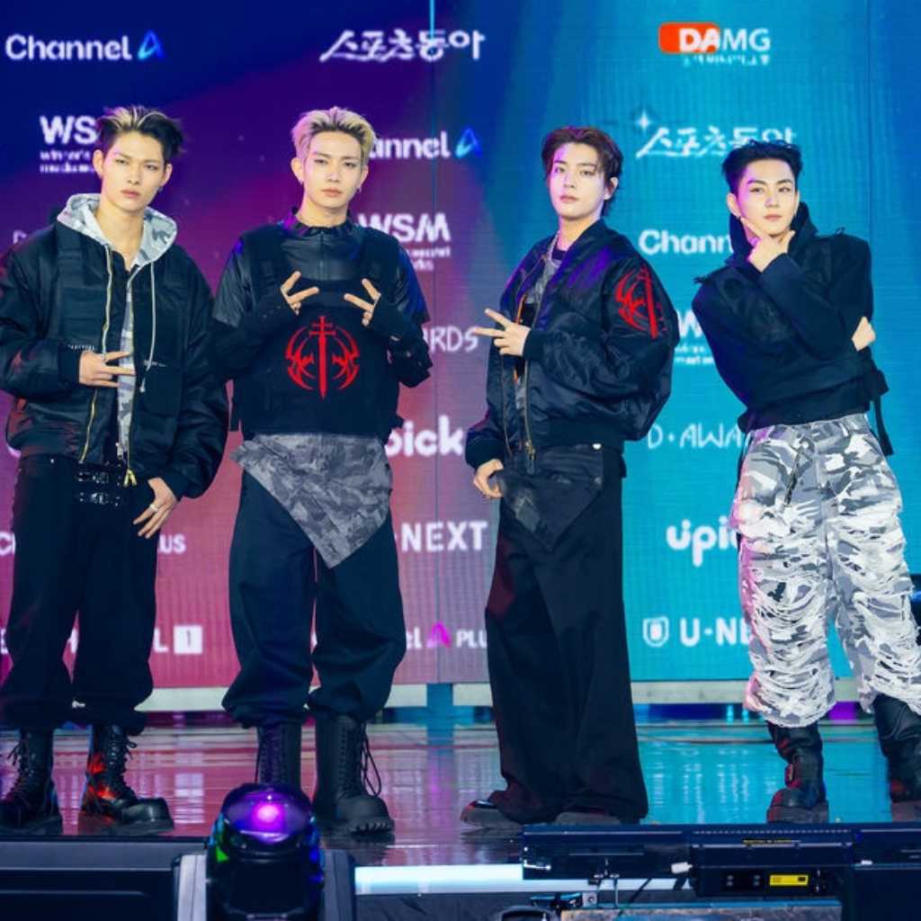 【PHOTO】ENHYPEN「第2回D Awards」レッドカーペットに登場