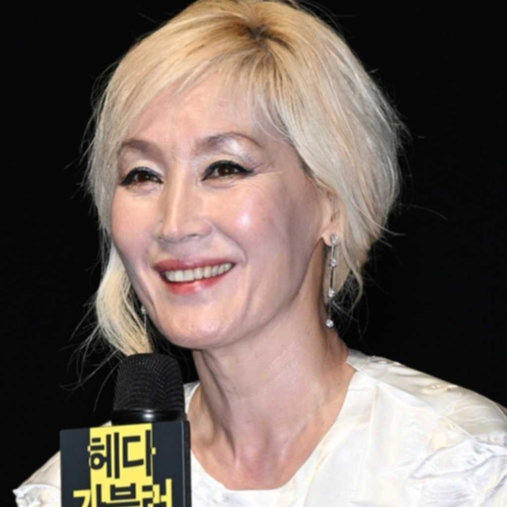 【PHOTO】イ・ヘヨンら、演劇「ヘッダ・ガブラー」記者懇談会に出席