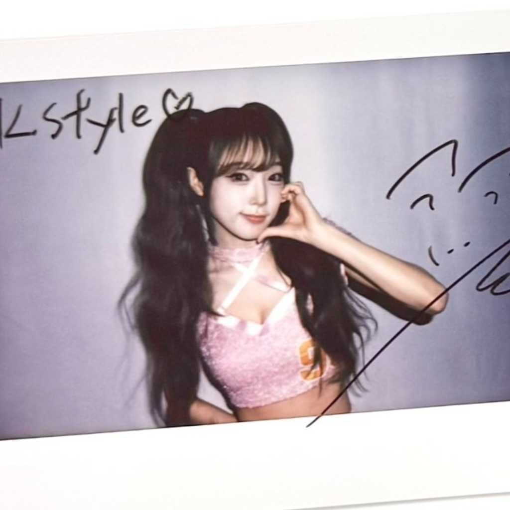 【プレゼント】YENA直筆サイン入りポラを2名様に！「Kstyle PARTY 2026」DAY2出演