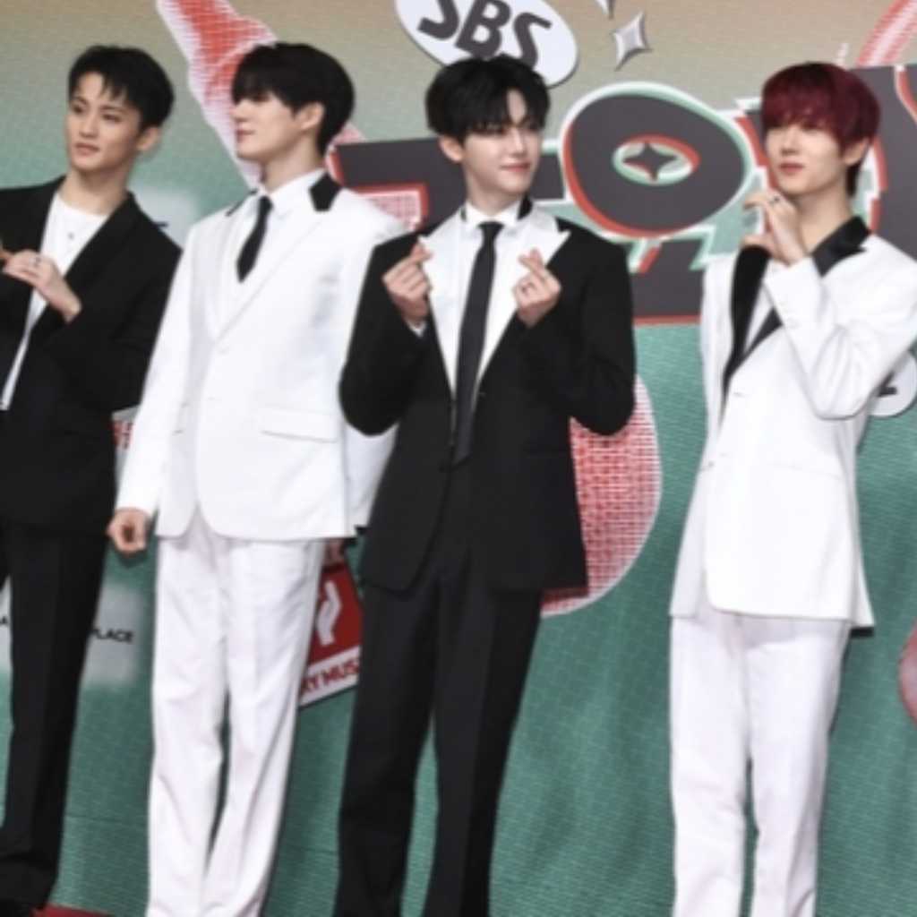 【PHOTO】NCT DREAM「2024 SBS歌謡大典」レッドカーペットに登場