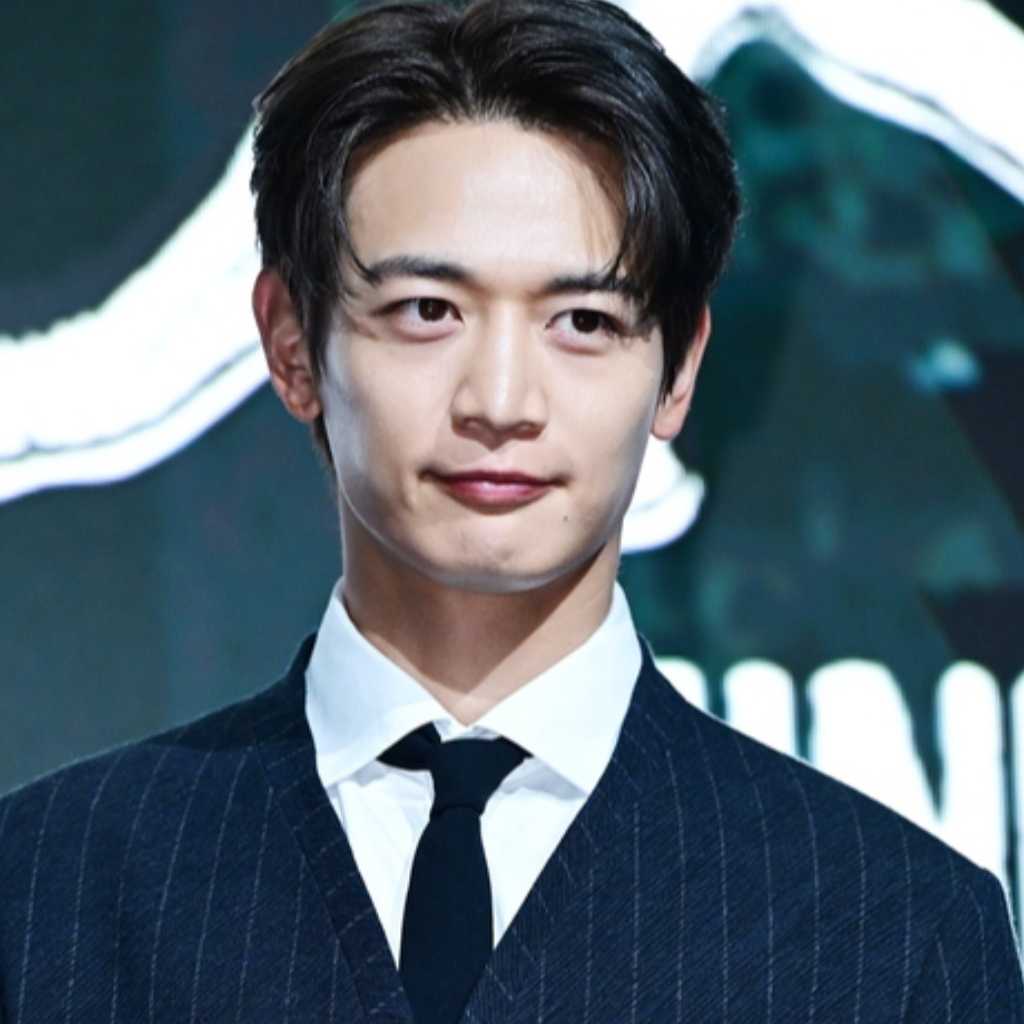 SHINee ミンホ、激安ビュッフェで食事＆バス移動も…親しみやすい日常を公開