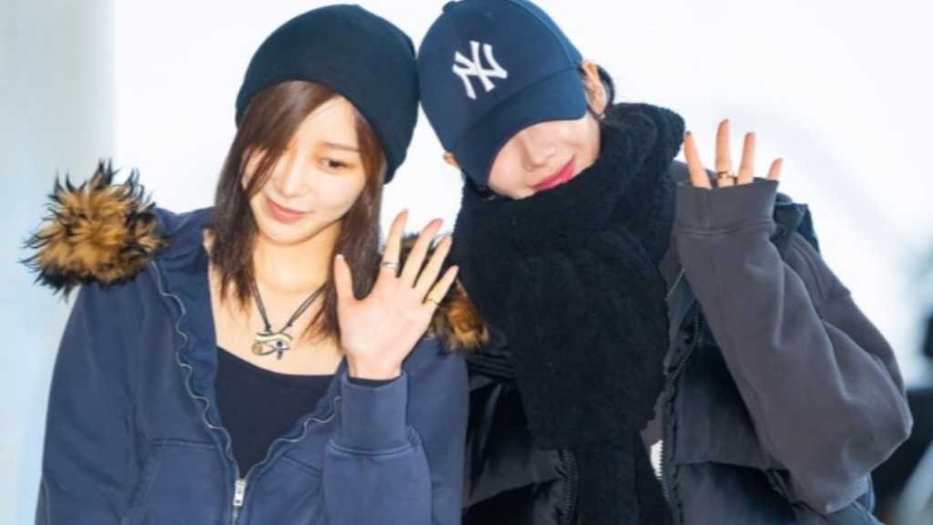 【PHOTO】aespaのKARINA＆GISELLE、アリーナツアーのため日本へ…仲良くポーズ