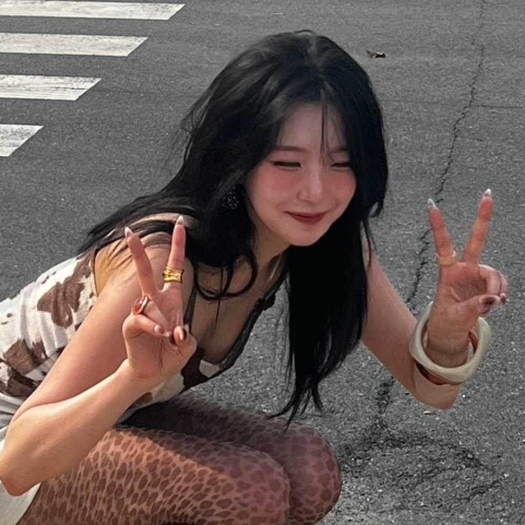fromis_9 ペク・ジホン、カムバック控え…撮影中の近況ショットを公開