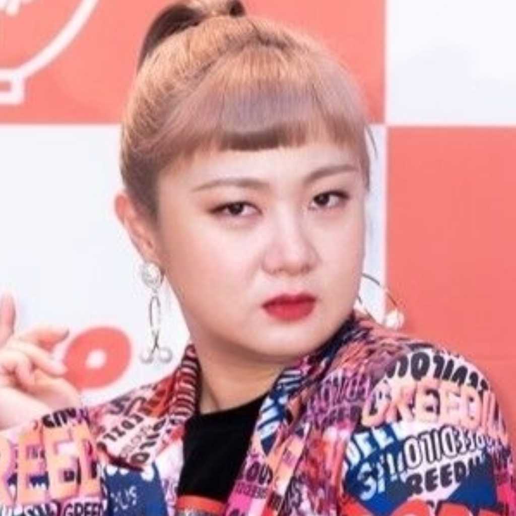 パク・ナレ、韓国メディアのインタビューで代理処方を認める「病院へ行くのが難しい状況だった」