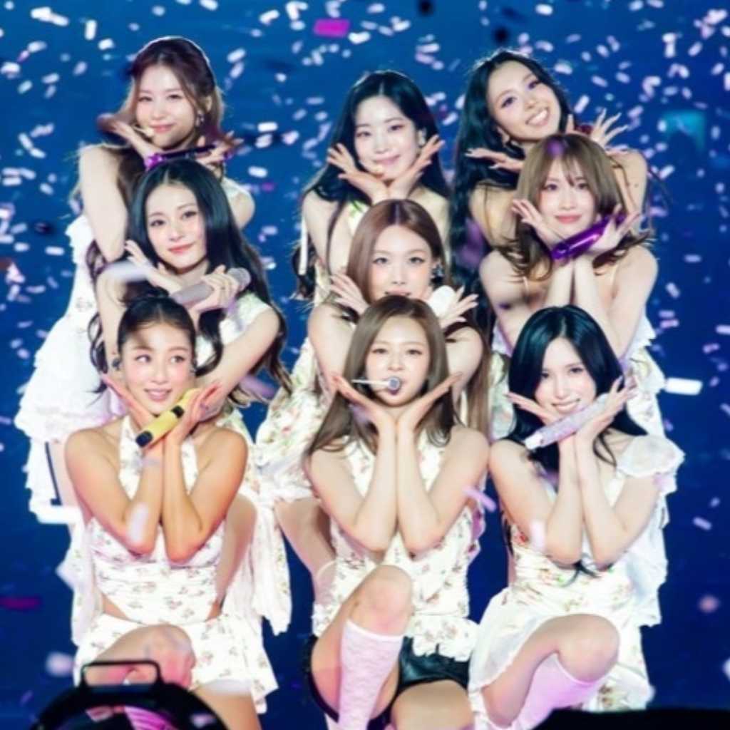 TWICE、約1年間にわたるワールドツアーが韓国でフィナーレ!9人の固い絆も「TWICEであることが誇らしい」