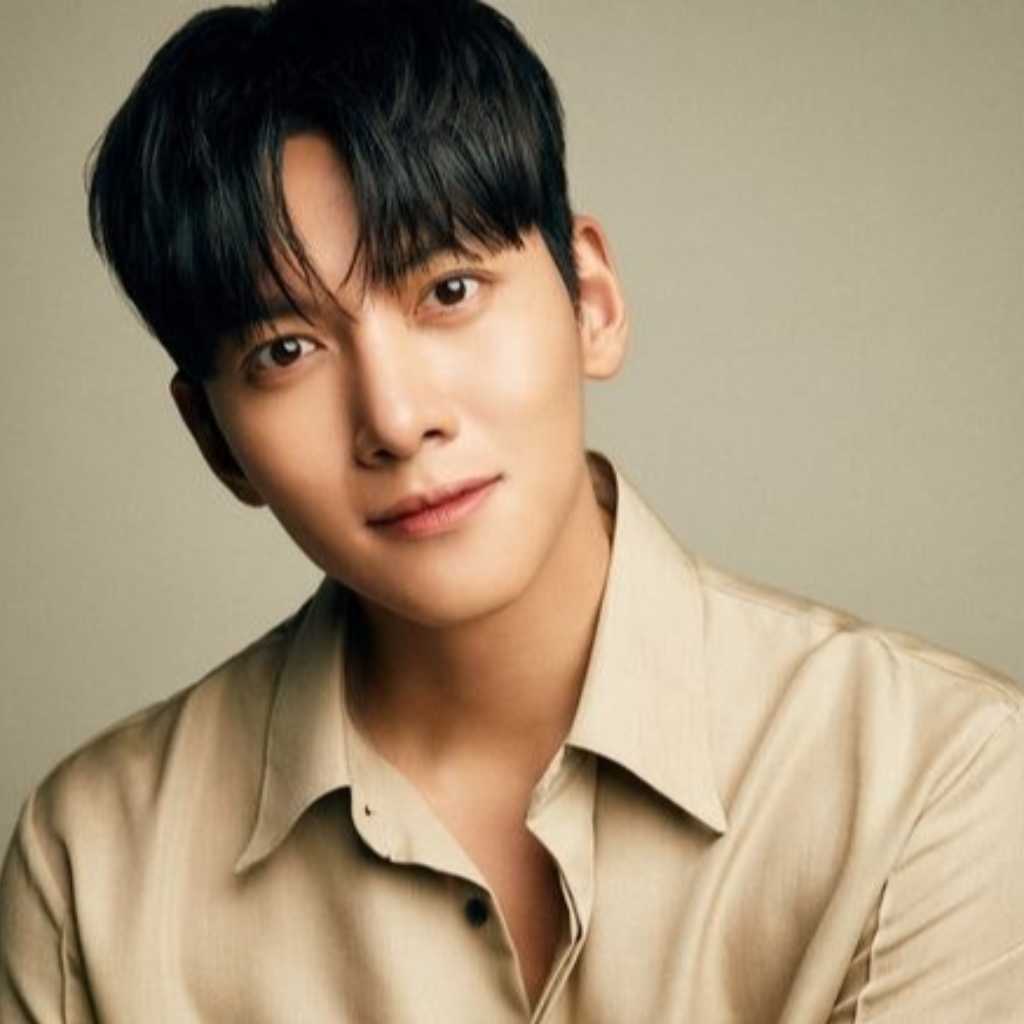 チ・チャンウク、デビュー後初!授賞式のMCに抜擢…「Asia Artist Awards 2026」での活躍に期待