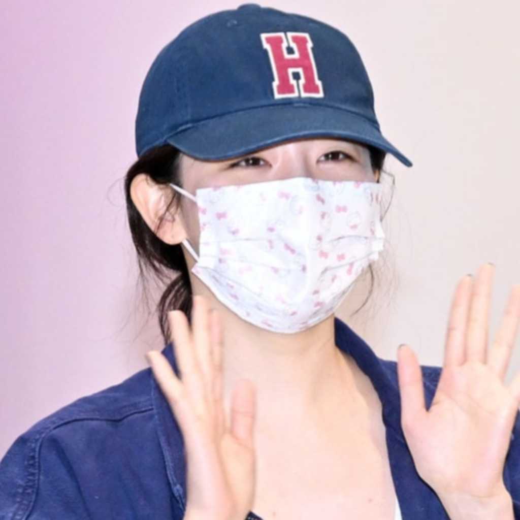 【PHOTO】Red Velvet スルギ、ファッションウィークを終えて韓国に到着（動画あり）