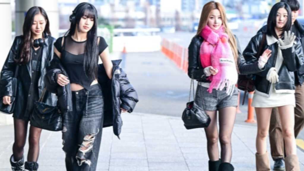 ライブラリーオブルイナ　アートブック　韓国　プロジェクトムーン　キズあり Library of Ruina Art Book Korean ver. 2 book set Project