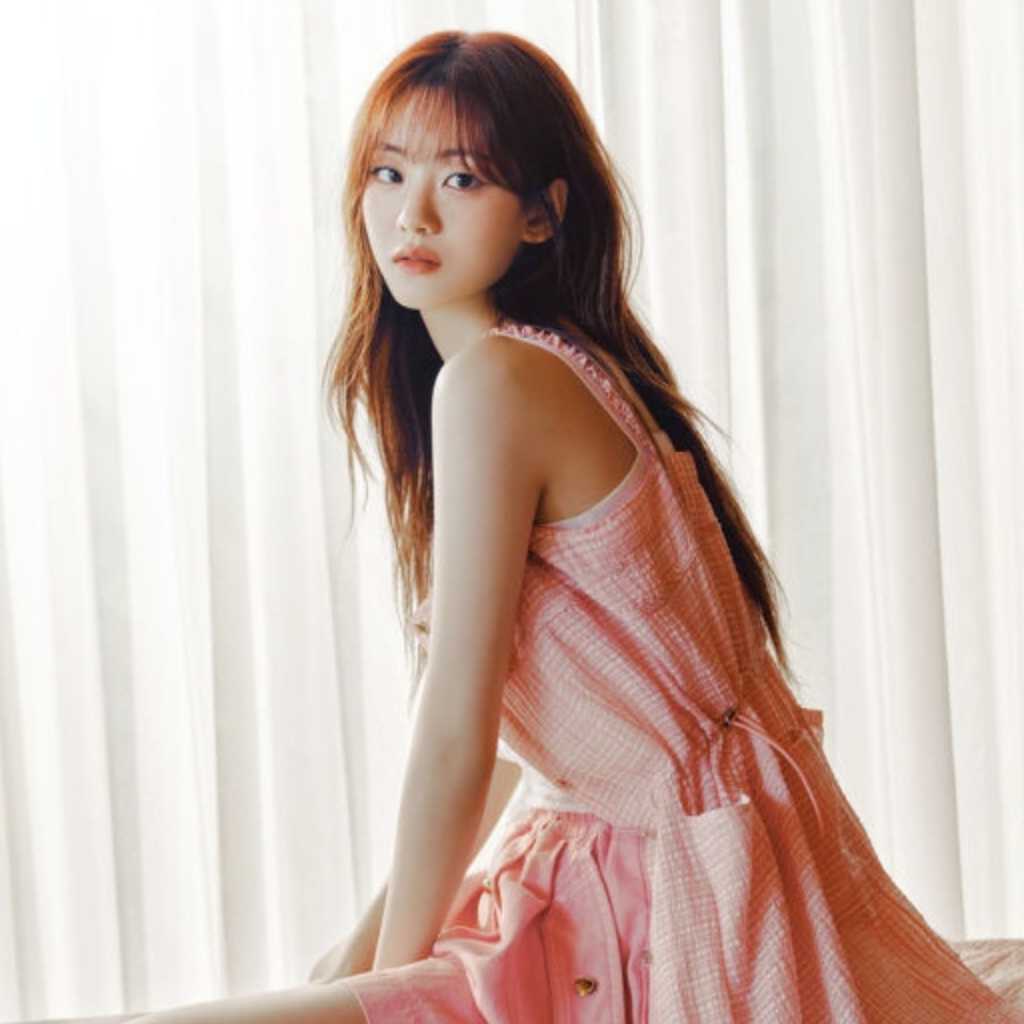 チョ・イヒョン、夏らしいワンピース姿!ラブリーからカジュアルまで多彩な魅力をアピール