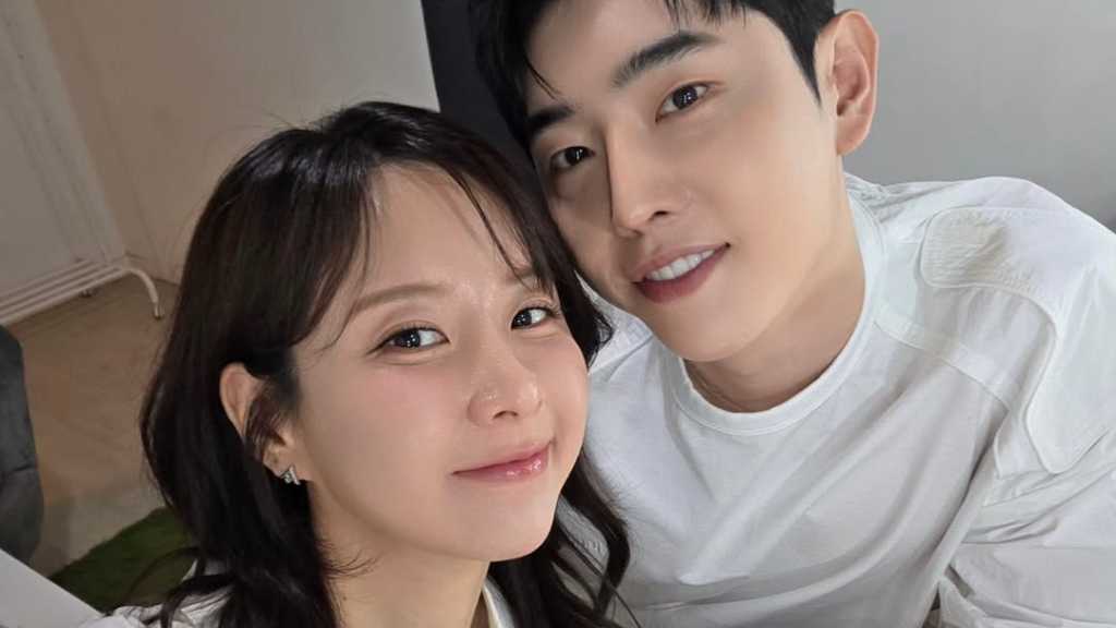 ToppDogg出身パク・ヒョンホ&ウン・ガウン夫婦、第1子妊娠を発表!結婚から6ヶ月