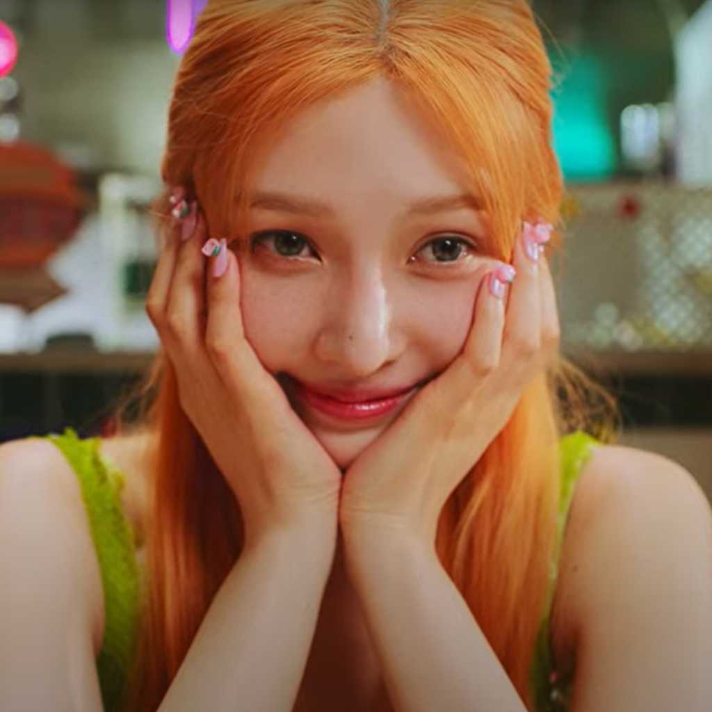 Red Velvet ジョイ、タイトル曲「Love Splash！」MV公開…モデル高野友吾と恋人役で共演