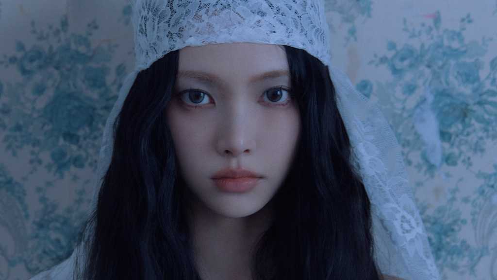 ILLIT ユナ、まさかのキャラ崩壊！？M!LK 塩﨑太智とテンションMAXで「爆裂愛してる」披露