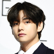BTSのV、ソロデビューを控えてダイエット中…生配信で告白「現在の体重は62kg」