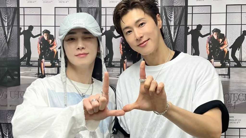 SUPER JUNIORからSHINee、イ・ソジンまで!東方神起 ユンホの初ソロコンサートに豪華芸能人が集結