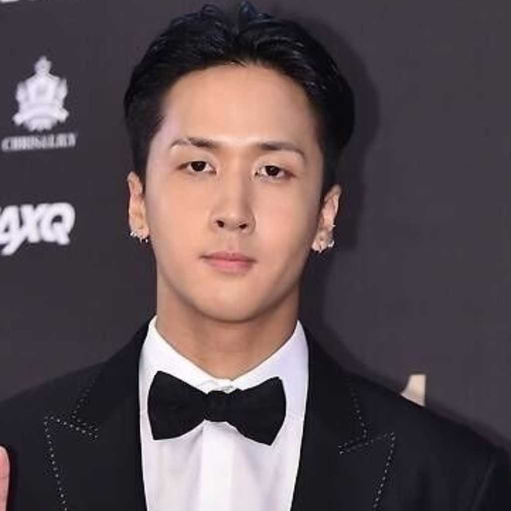 “兵役逃れの騒動を謝罪”元VIXX ラビ、本格的に活動再開へ…ファッションブランドのイベントに登場