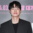 キム・ドンフィ、9月24日に陸軍に現役入隊…映画「コメント部隊」など多数の作品に出演