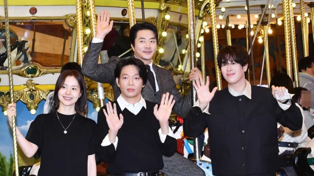 【PHOTO】映画「ハートマン」出演クォン・サンウ&ムン・チェウォンら、ロッテワールドでイベント開催