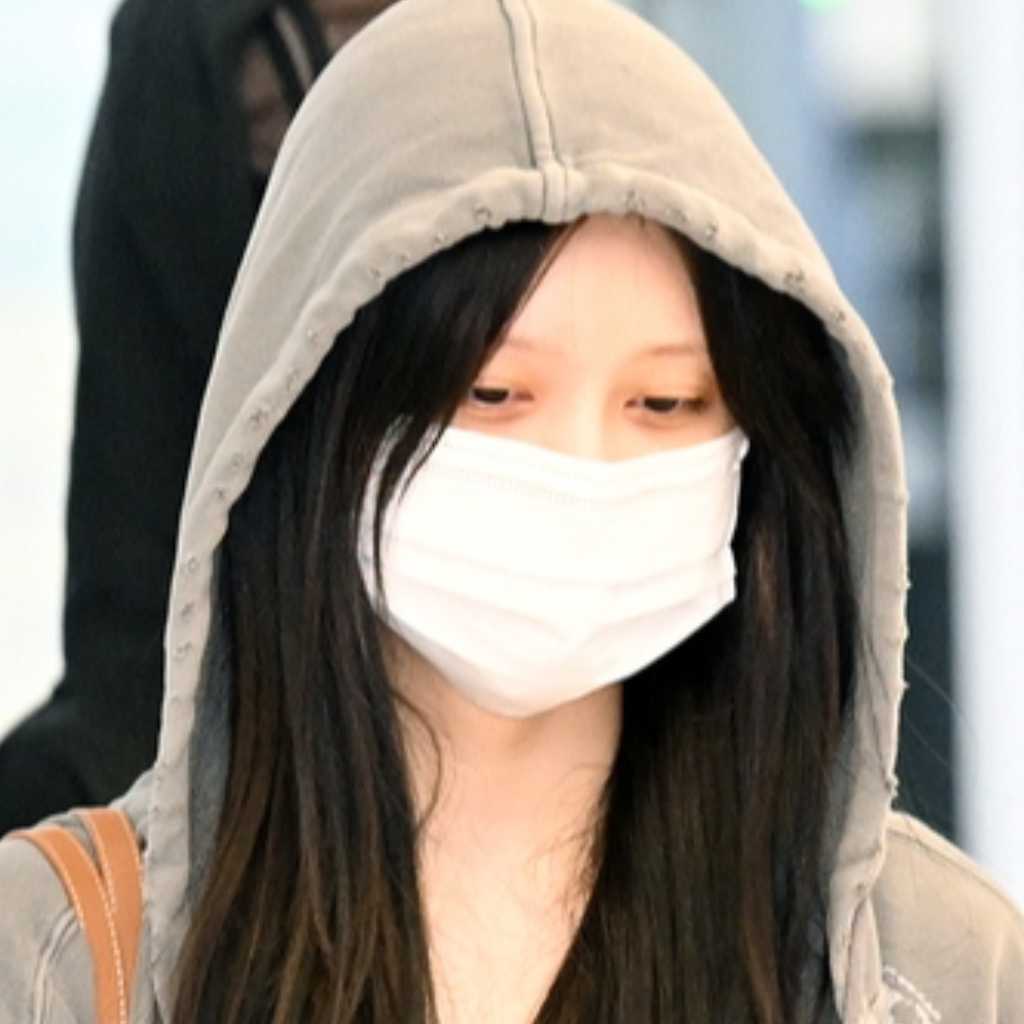 【PHOTO】IVE、京セラドーム大阪公演を終えて韓国に到着