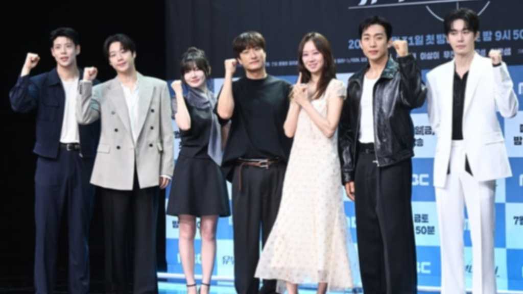【PHOTO】コン・ヒョジン＆チョン・ジュンウォンら、新ドラマ「人妻キラー」制作発表会に出席